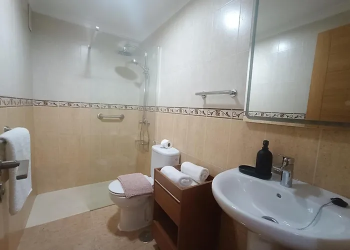 Lovely Close To The شقة