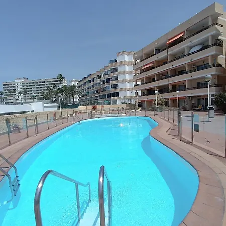 Apartament Lovely Close To The *